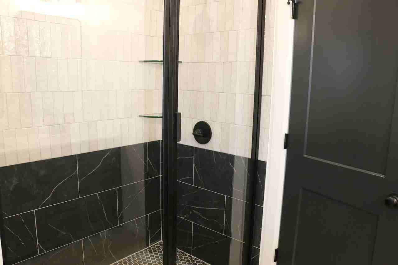 11832 Nw 120th St - Photo 7 of 23