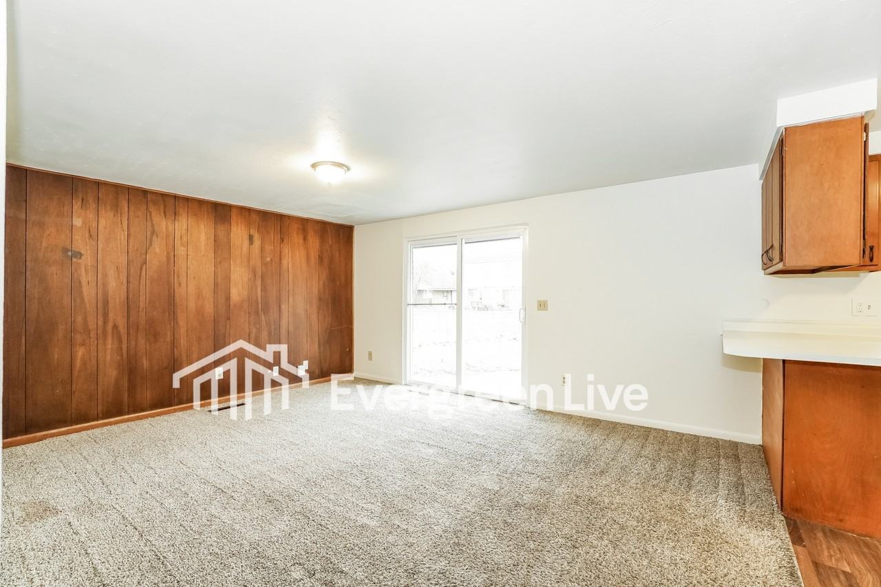 3709 Panama Dr - Photo 7 of 16