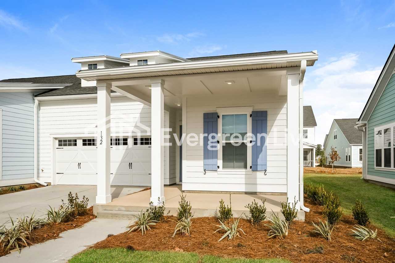 132 Bloomsbury St - Photo 2 of 15