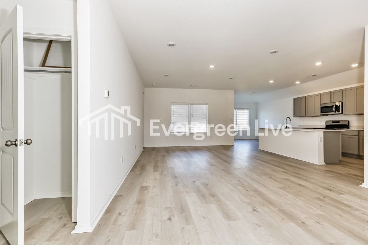 1280 Tsar Rd - Photo 3 of 15