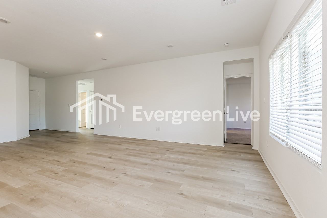 1280 Tsar Rd - Photo 5 of 15