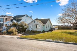 featured image of 2 Pirates Cv