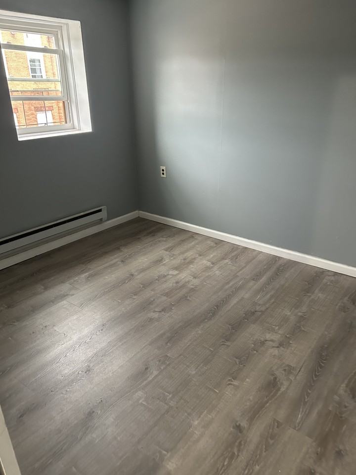 131 Wood St #306 - Photo 4 of 9