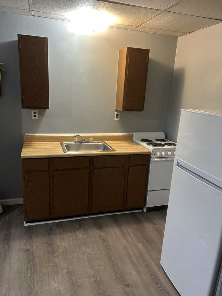 131 Wood St #306 - Photo 5 of 9