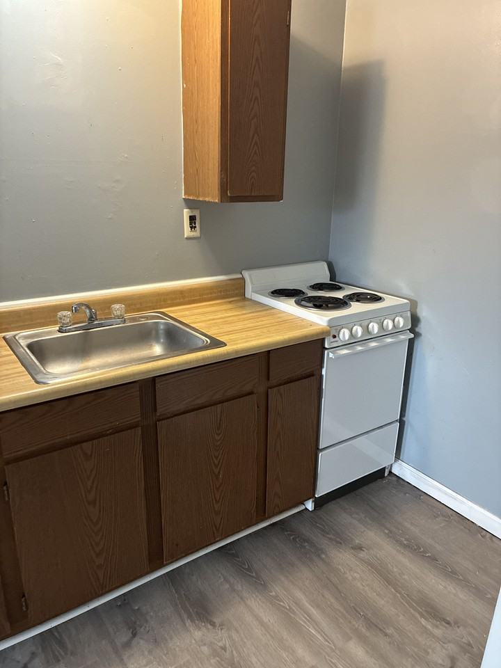 131 Wood St #306 - Photo 7 of 9