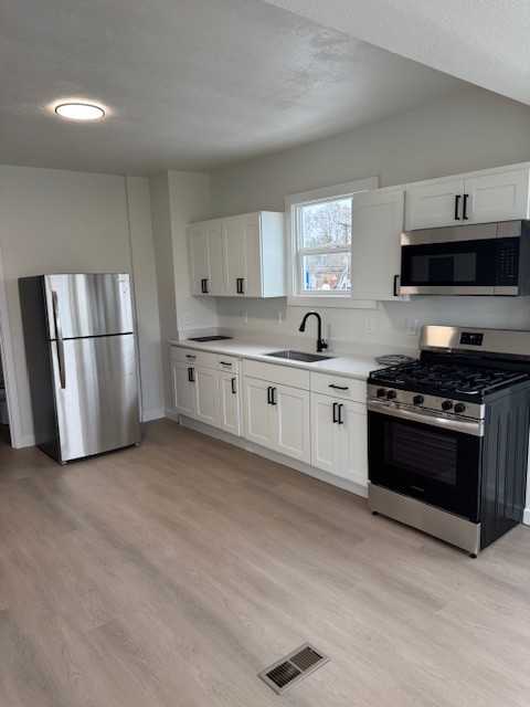 1036 S Sprague Ave #3A