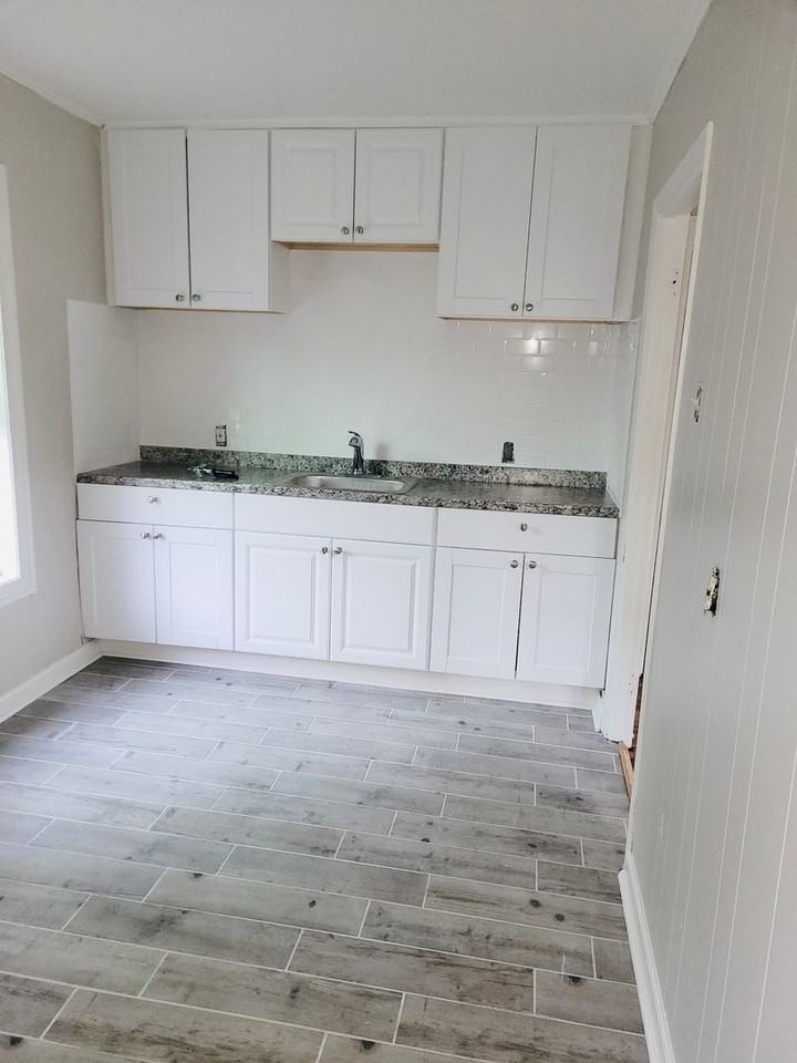 4958 Bradley St - Photo 2 of 9