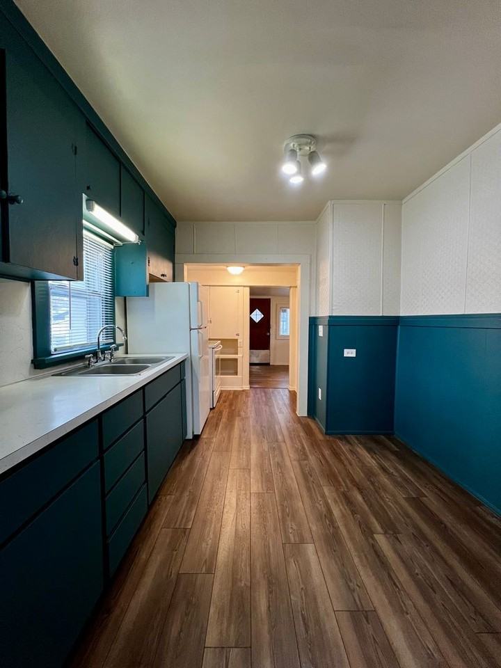 1001 S 8th St - Photo 5 of 16