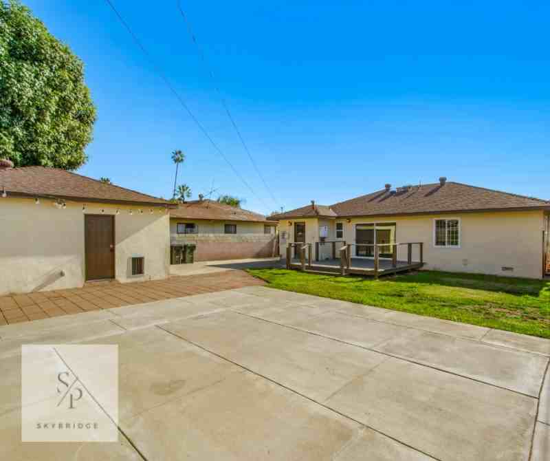 956 W Harvard Pl - Photo 3 of 19