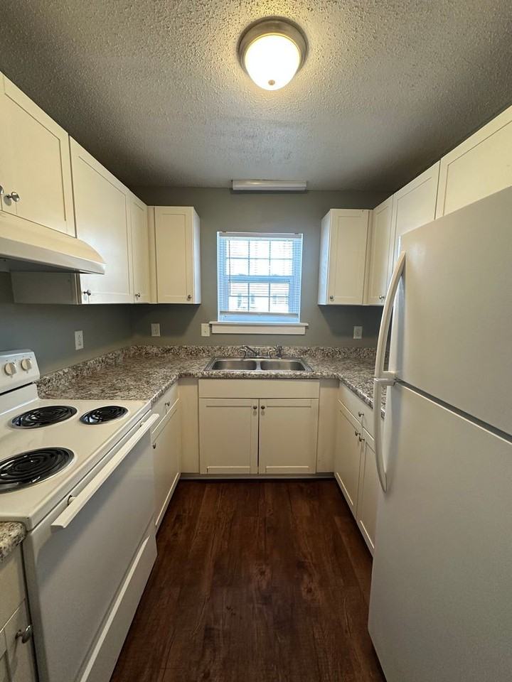 Spacious 2 - Photo 6 of 36