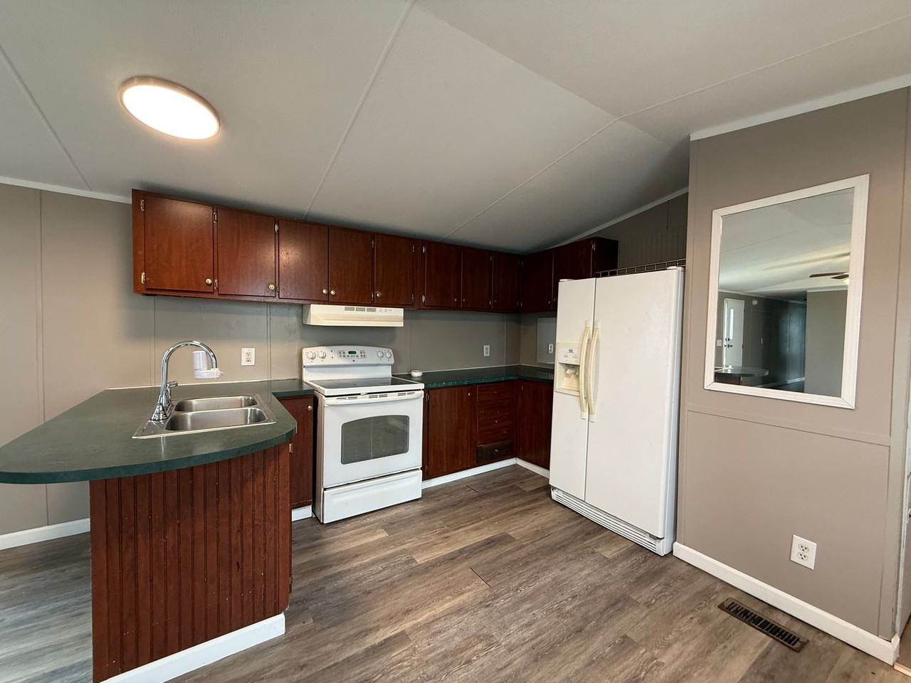 Pebble Hill Park - Photo 6 of 37