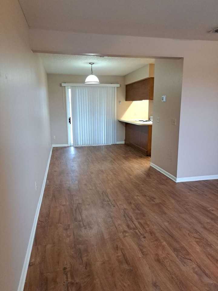 1514 Kraft Ave - Photo 7 of 21