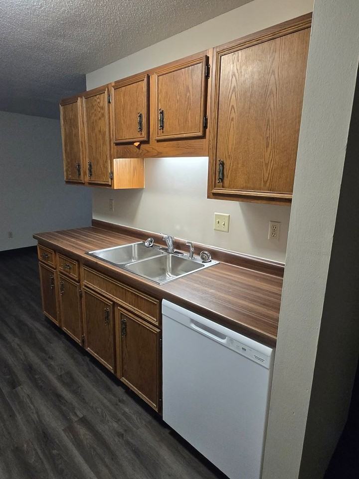 Concord Apartments - Photo 3 of 30