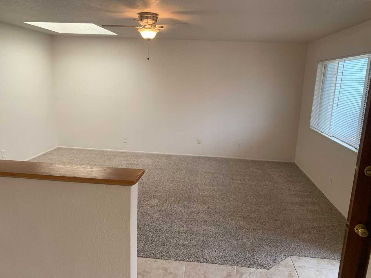 1116 Vassar Dr Ne - Photo 5 of 10