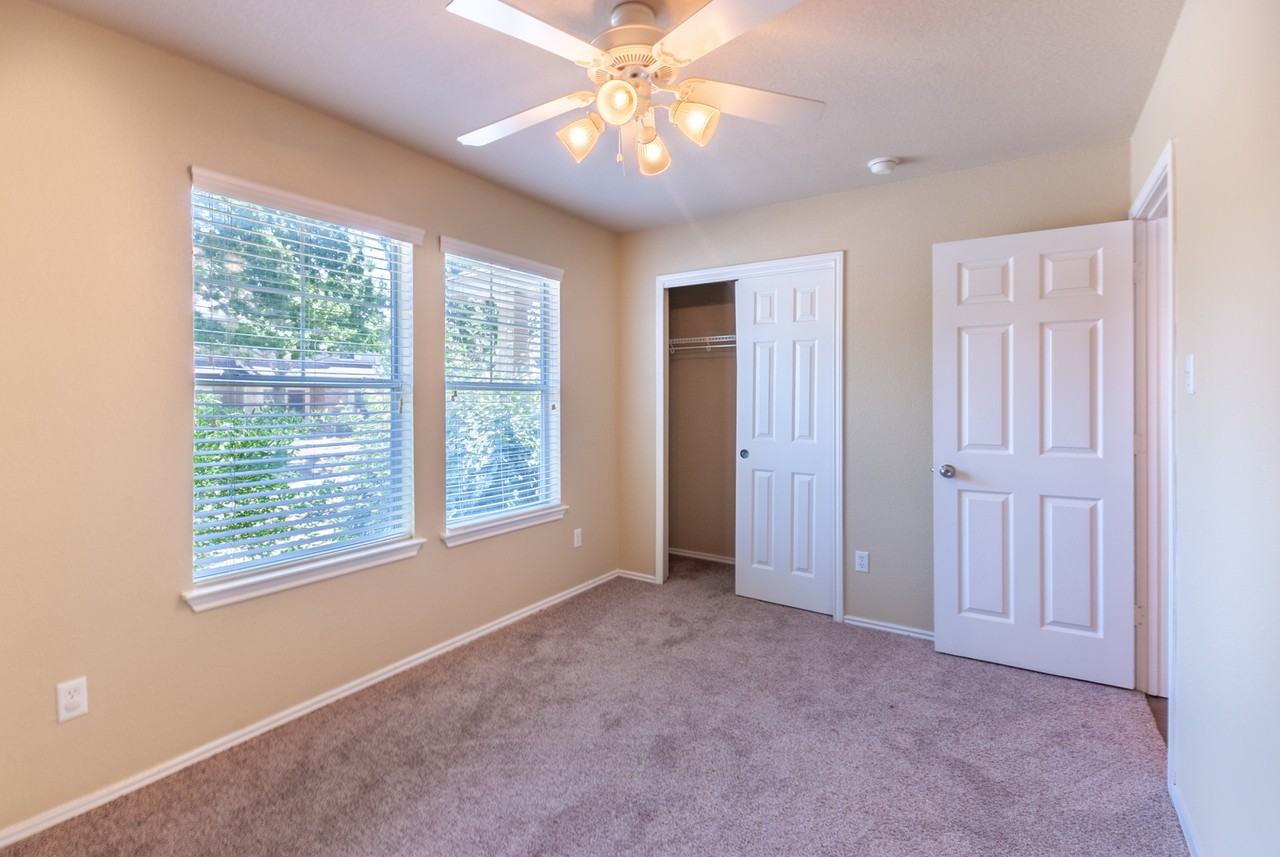 17712 Ice Age Trails St - Photo 2 of 21