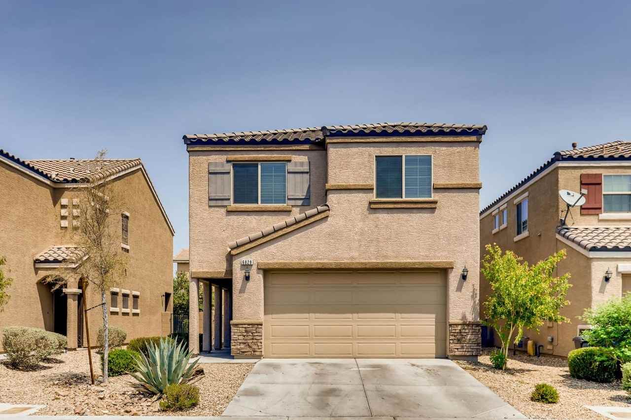 6828 Majestic Palm Dr - Photo 3 of 28