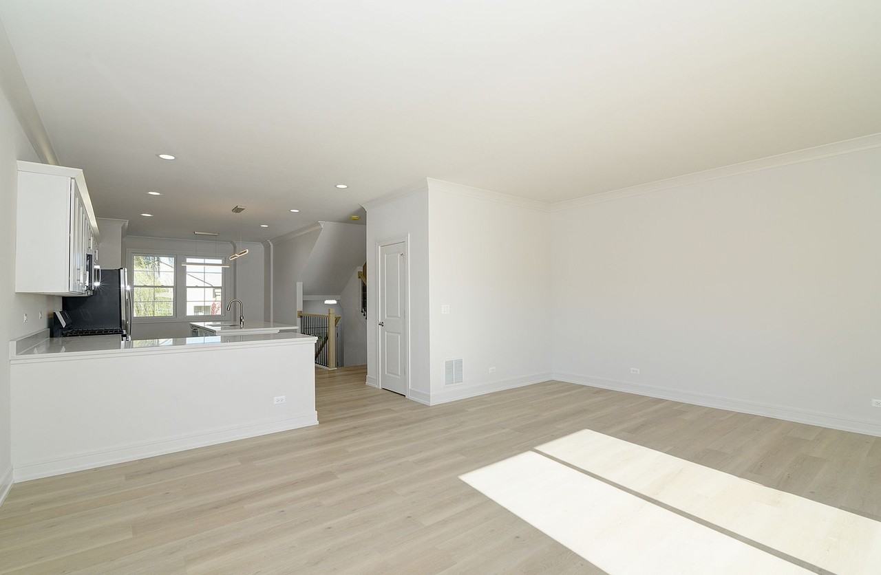 Walnut Grove Townhomes - Photo 4 of 36