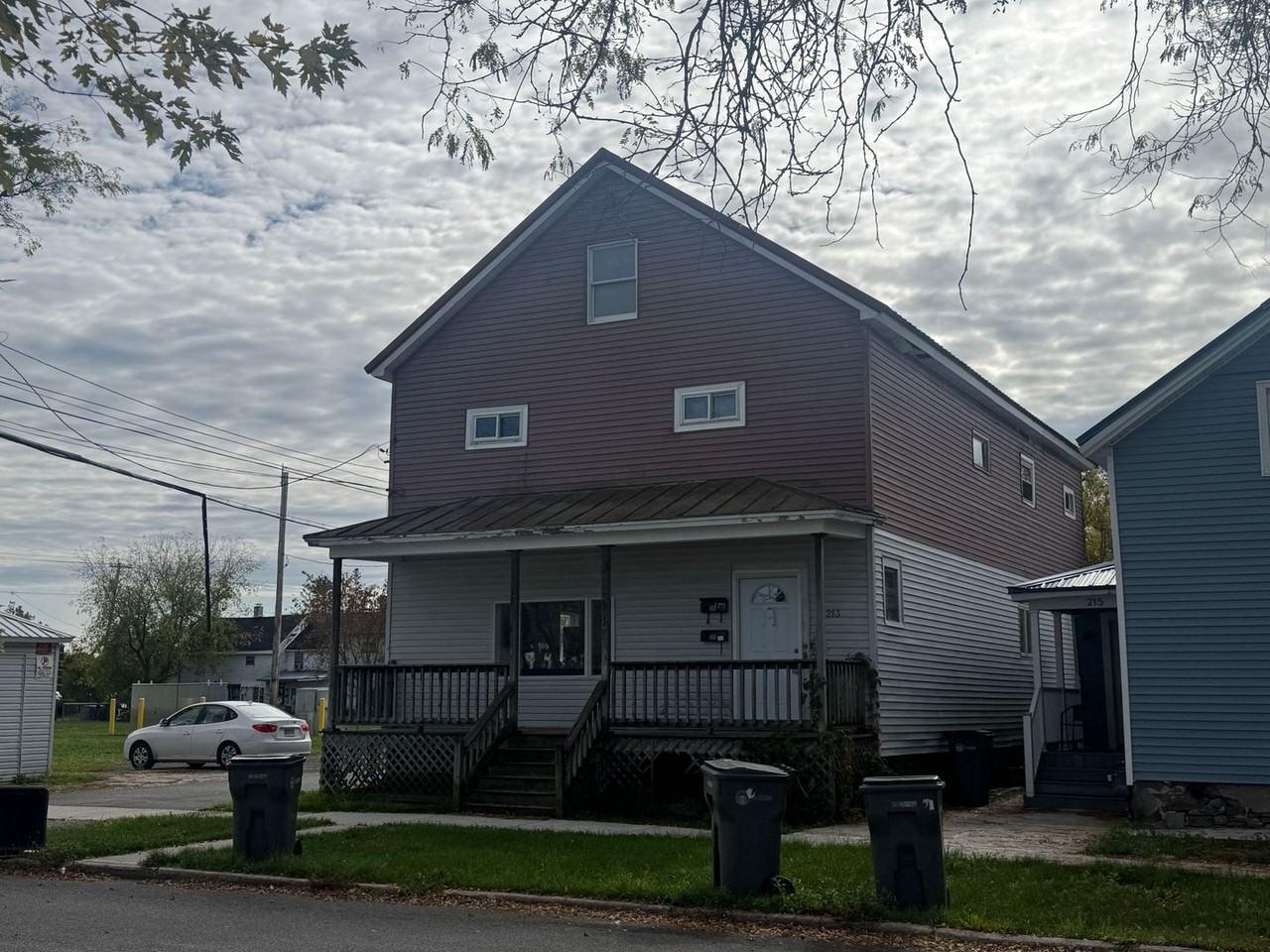 213 Depeyster St - Photo 7 of 18