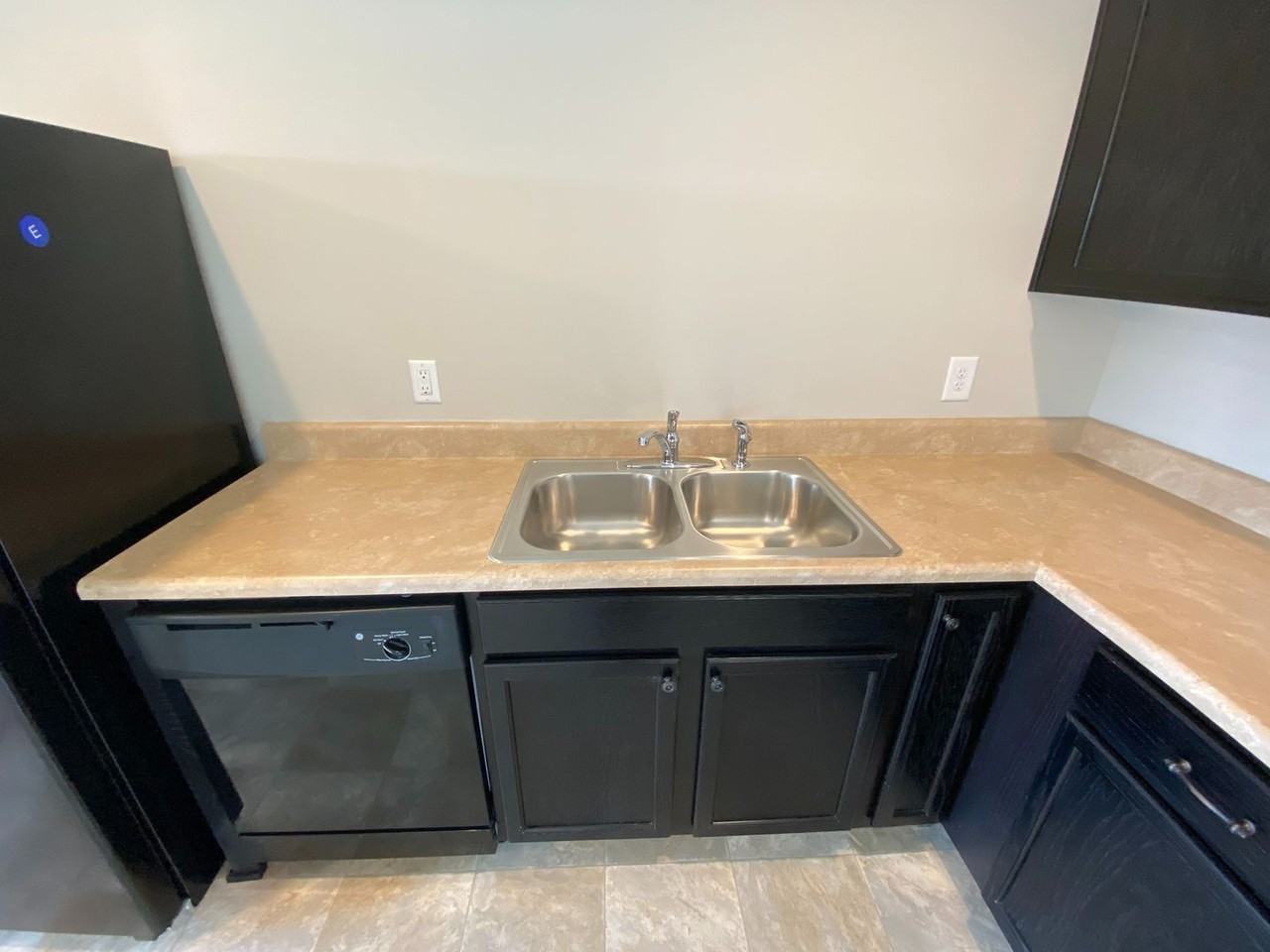 322 Sunlight Cir - Photo 3 of 14