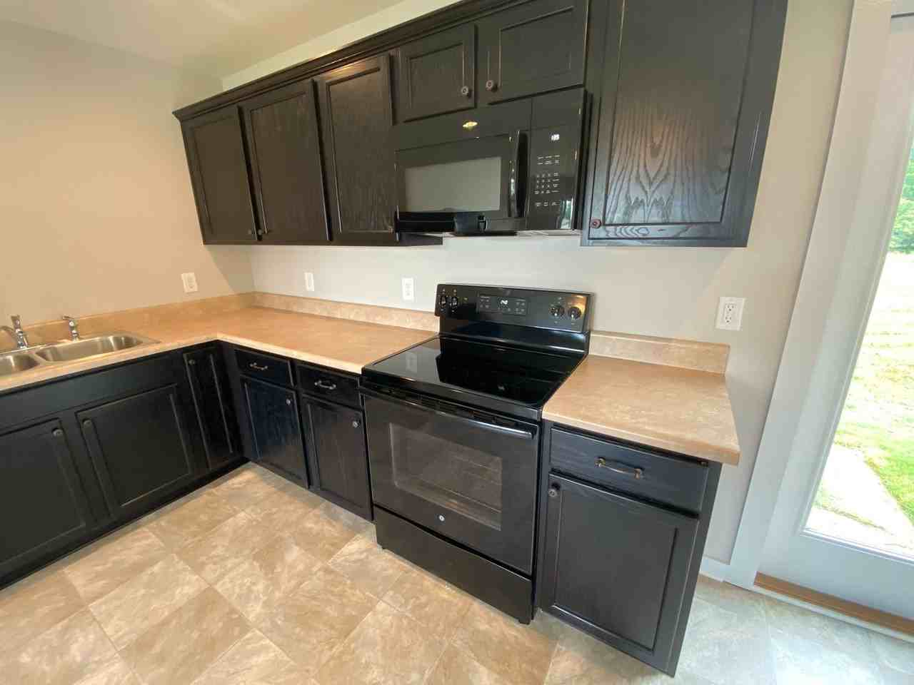 322 Sunlight Cir - Photo 4 of 14