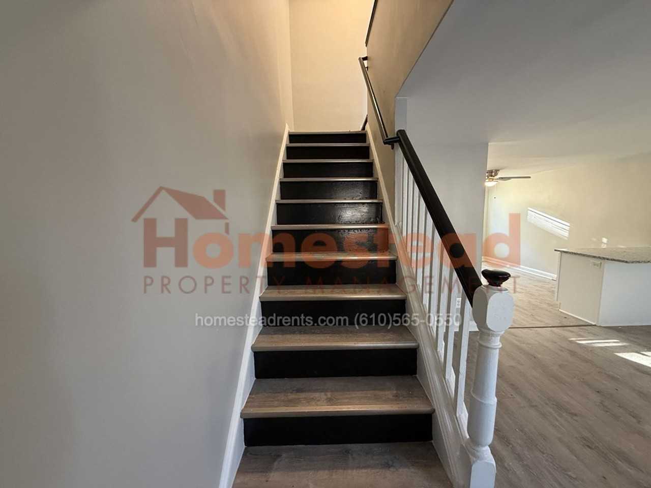 1026 Toll St - Photo 5 of 24