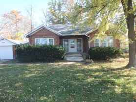 516 S College Ave - Photo 1 of 1