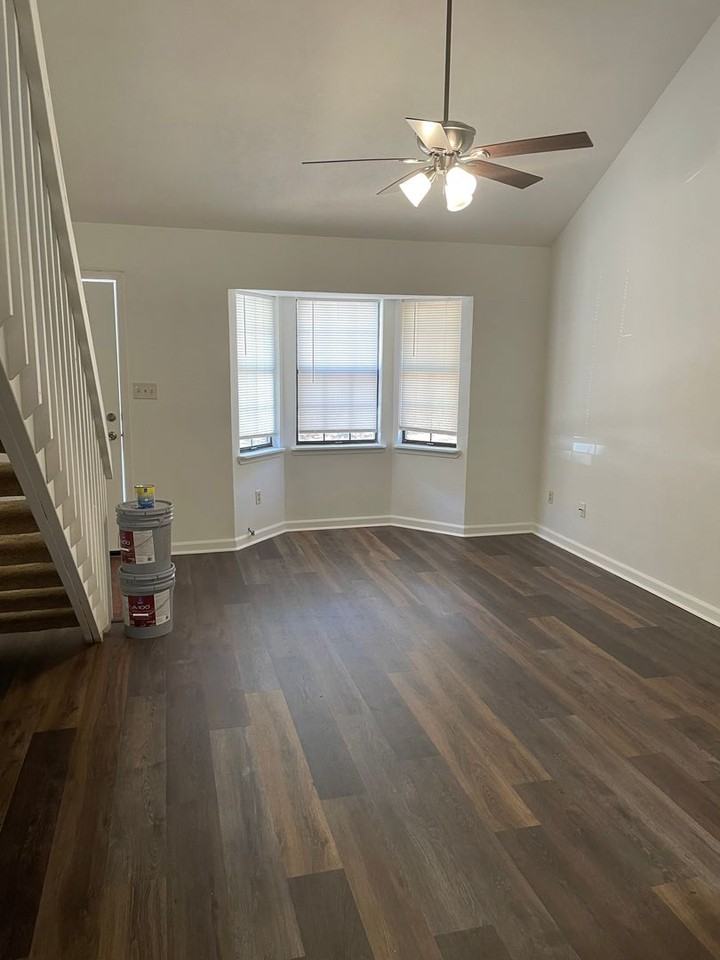 2873 Jim Lee Rd - Photo 6 of 12