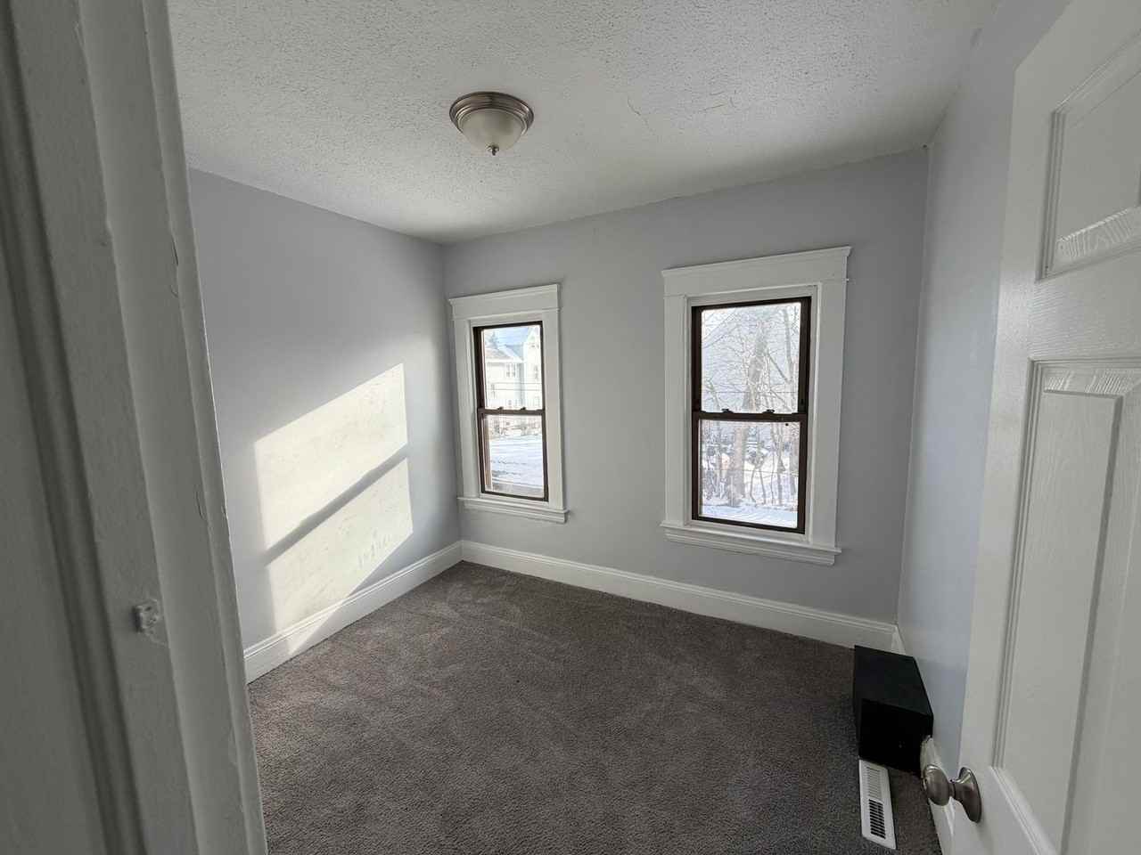 11212 Lardet Ave - Photo 2 of 7