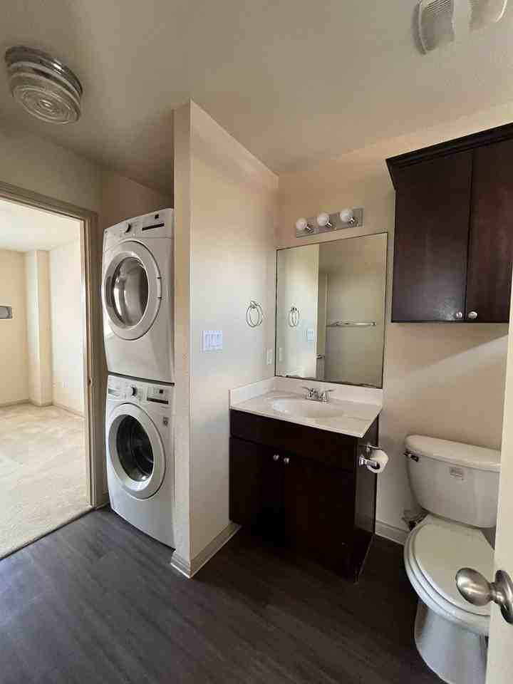 5413B Roosevelt Ave - Photo 7 of 14