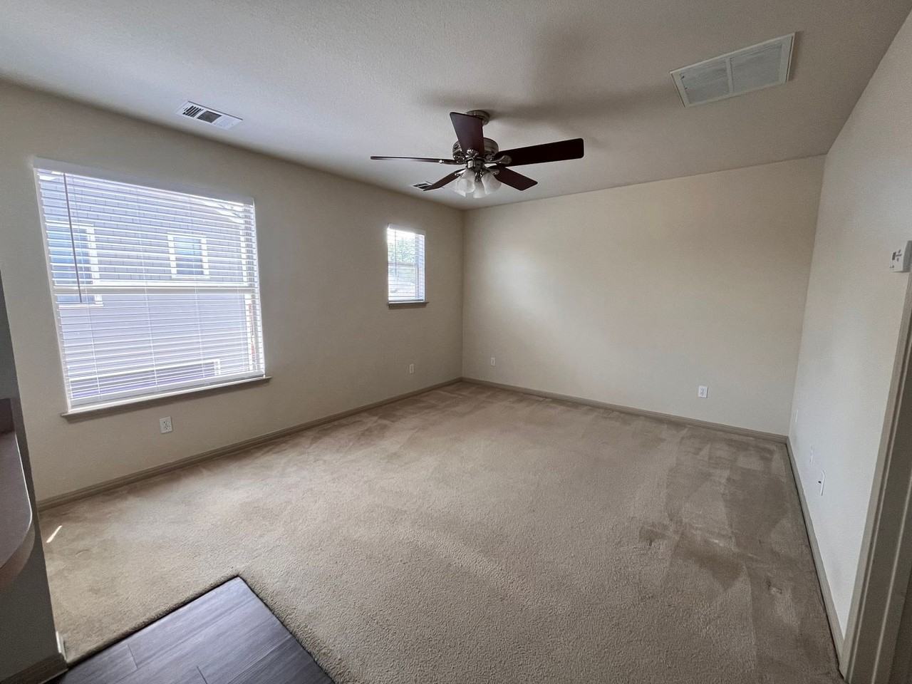 5413B Roosevelt Ave - Photo 4 of 13