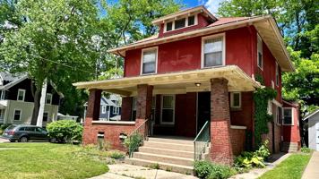 featured image of 1401 Logan St Se