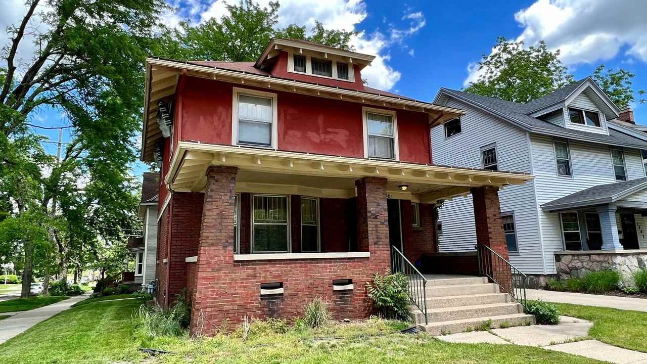 1401 Logan St Se - Photo 2 of 15