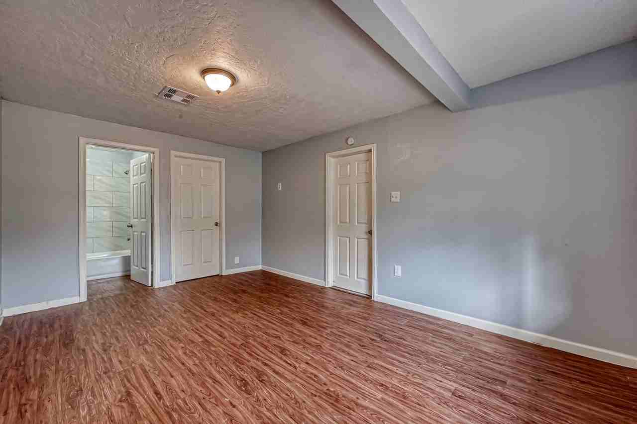 5431 Willow Glen Dr - Photo 6 of 10