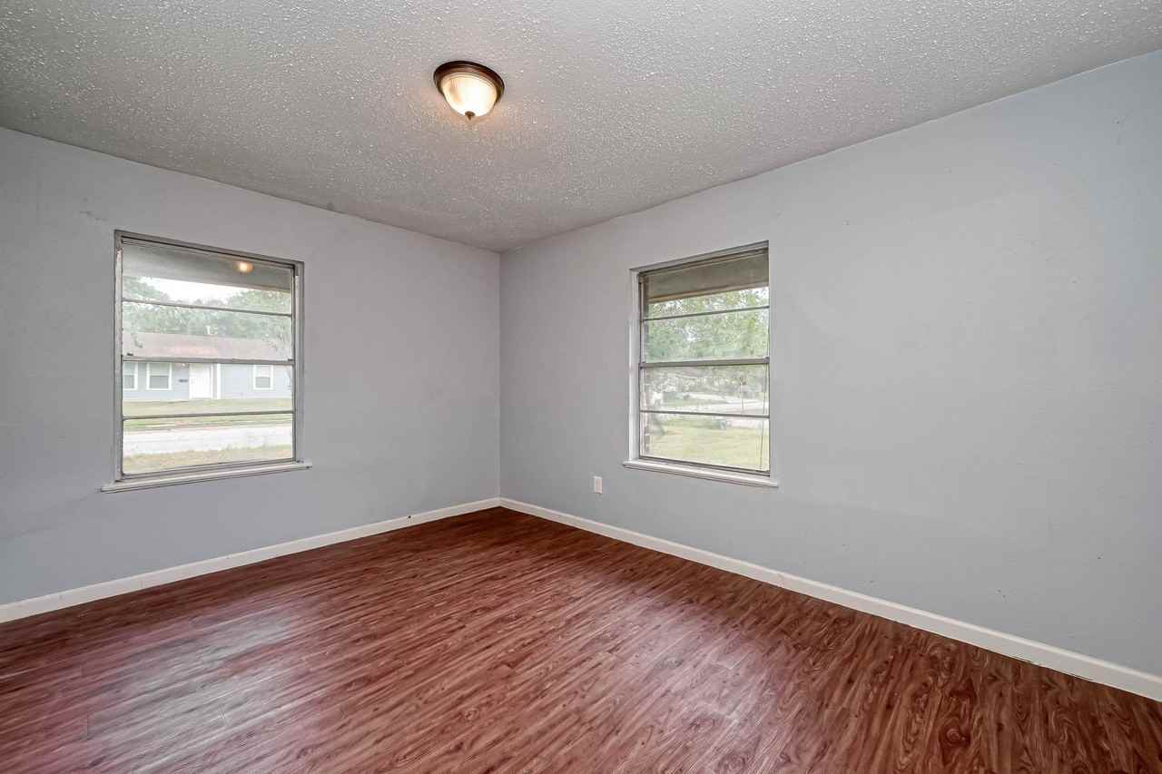 5431 Willow Glen Dr - Photo 7 of 10