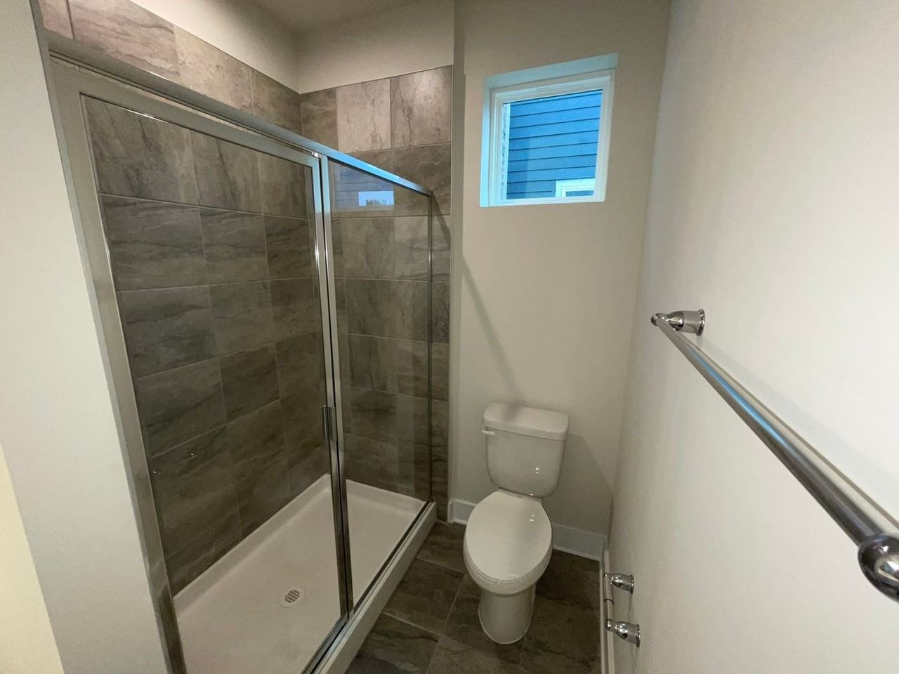 1633 Unison Dr - Photo 5 of 20