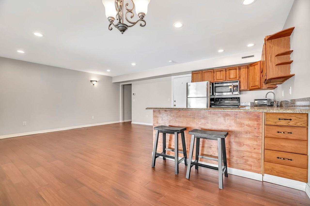 2219 North Ave #15 - Photo 4 of 14