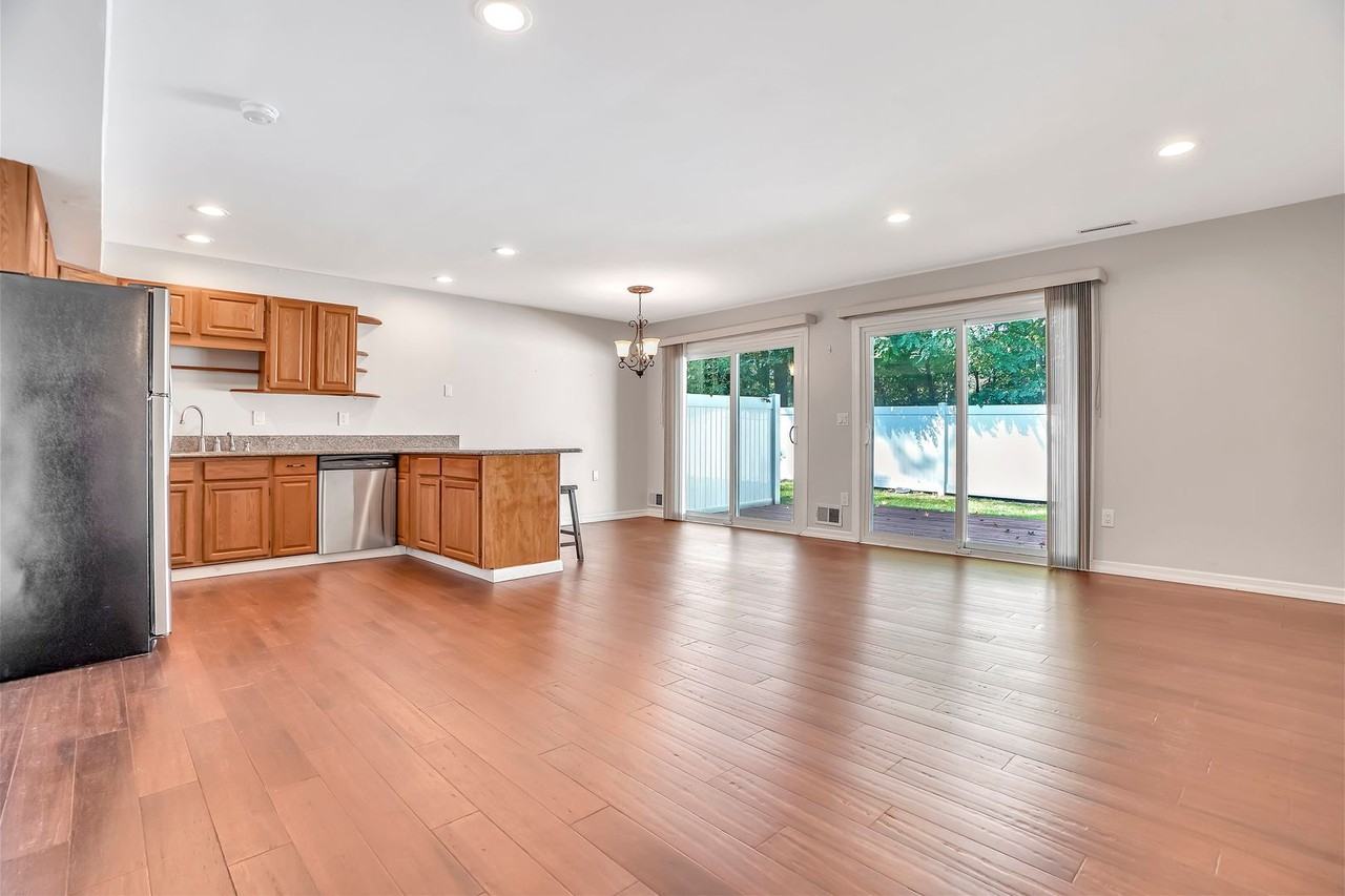 2219 North Ave #15 - Photo 5 of 14