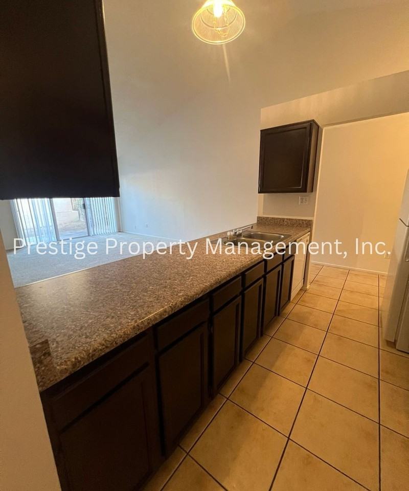 3030 W Via Principia - Photo 6 of 22