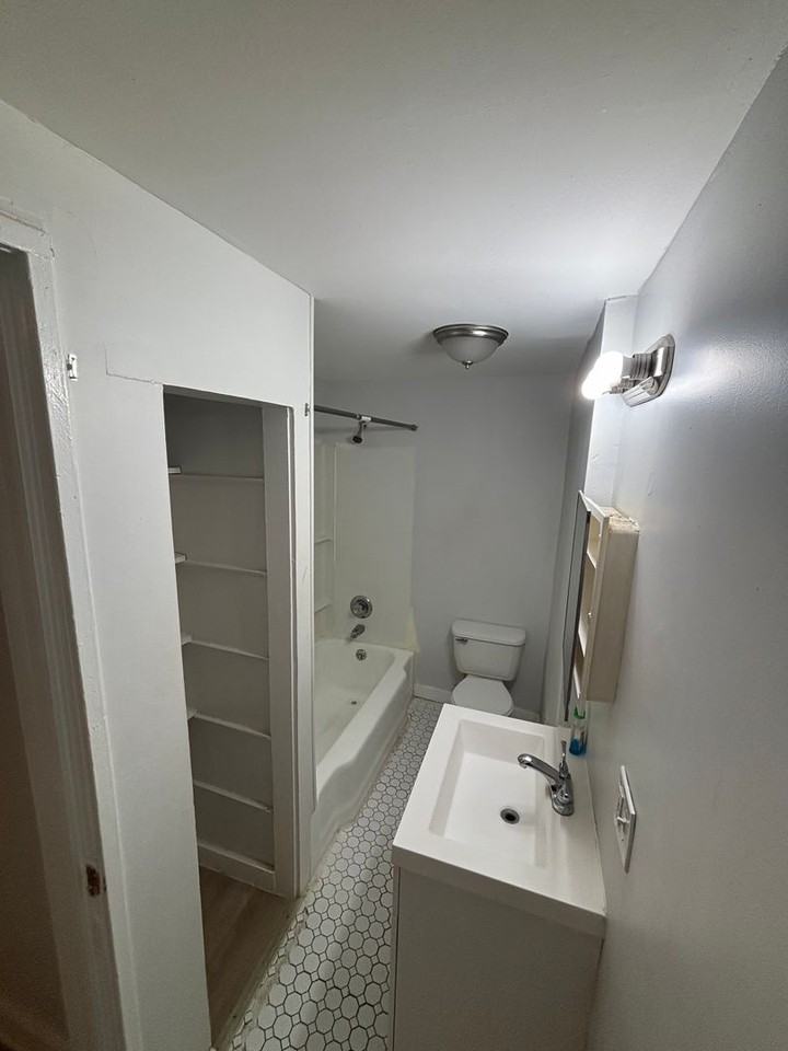 57 Thompson Street - Photo 4 of 17