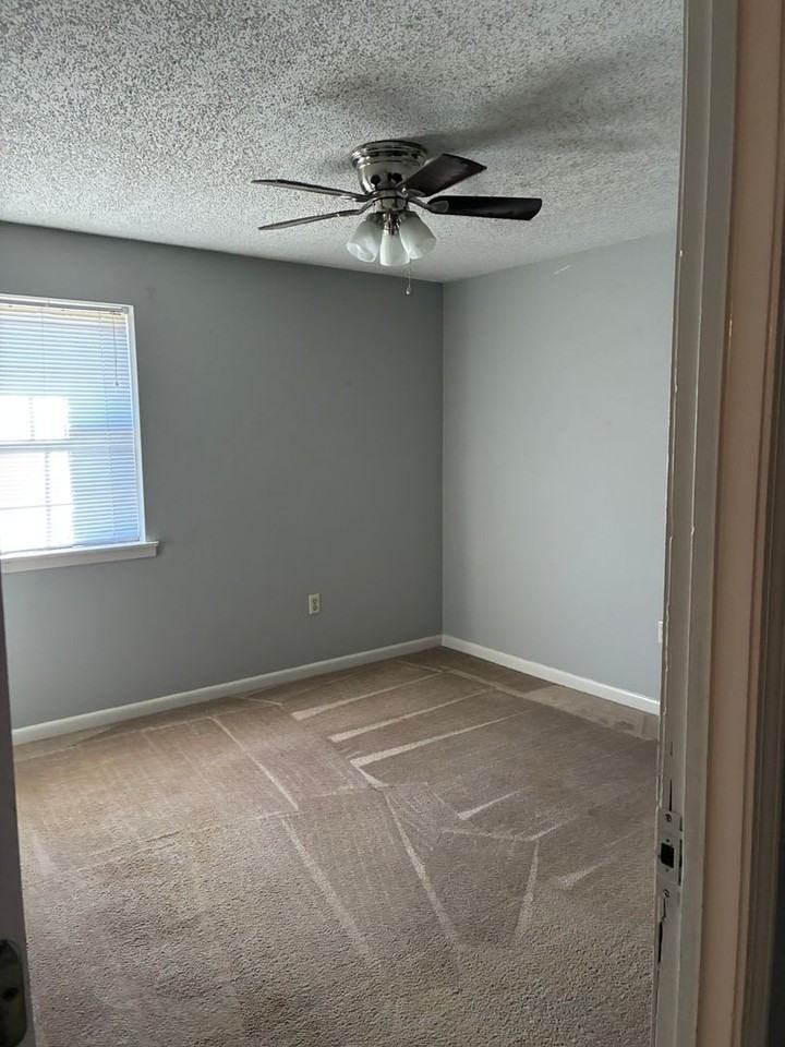 5 Hartwell Pl - Photo 7 of 9