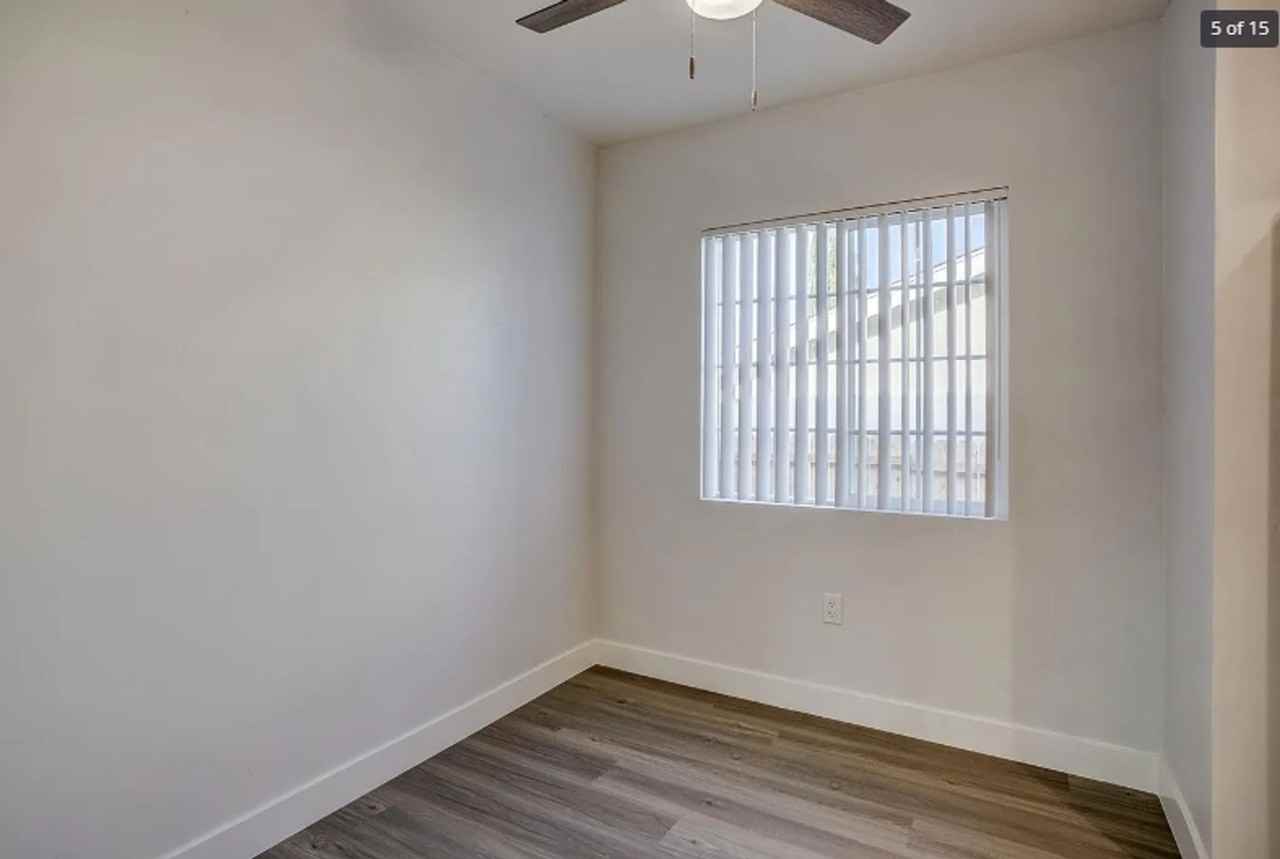 849 W. 11th Street - Photo 4 of 20