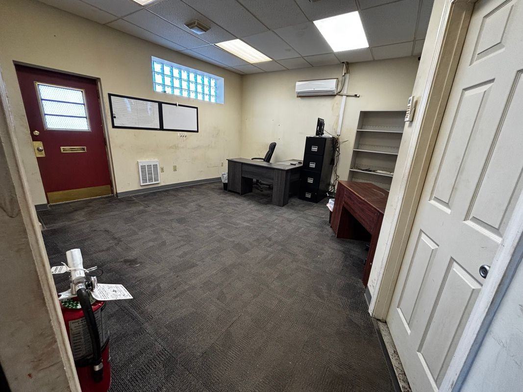 505 Lynn St ##A - Photo 4 of 9