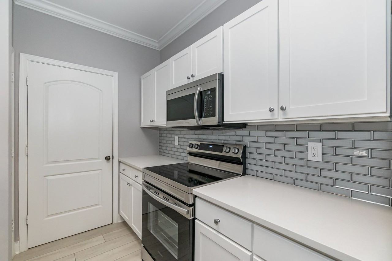 6421 Borasco Dr #2208 - Photo 6 of 26