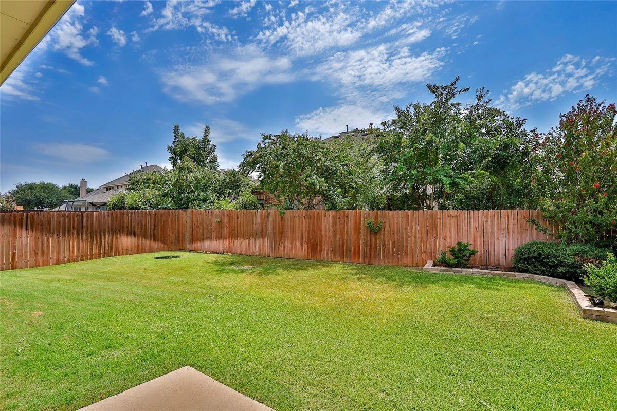 15529 Landing Creek Ln - Photo 6 of 31