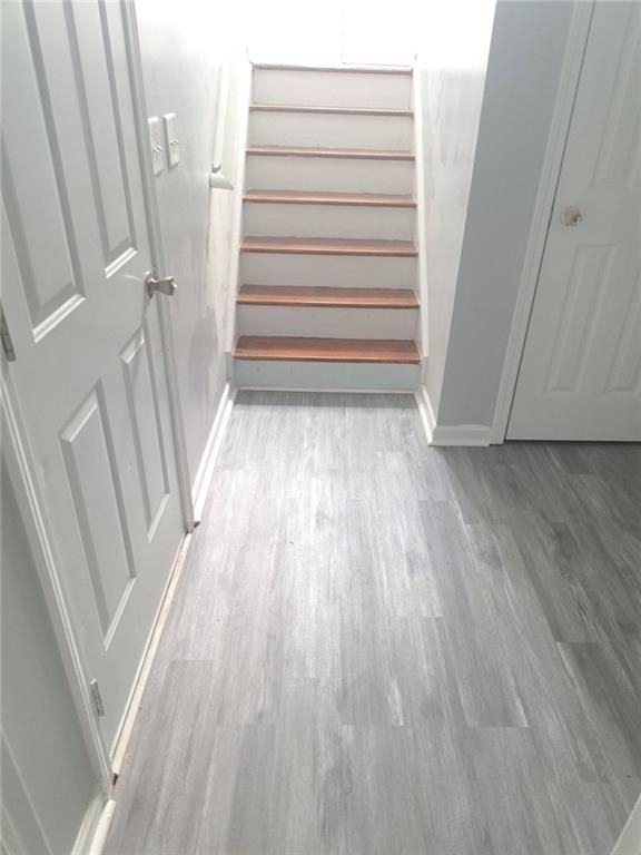 3259 Meadow Point Dr - Photo 3 of 47