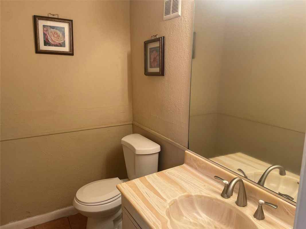 6548 Racquet Club Dr - Photo 4 of 5