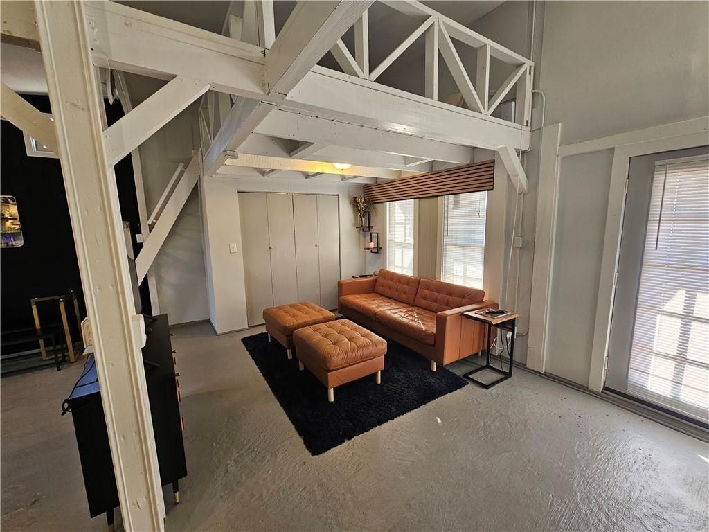 74 Boulevard Se ##B - Photo 2 of 16