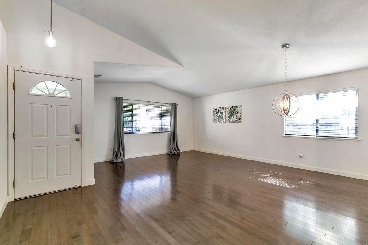 3257 Vista Del Lago Way - Photo 2 of 46