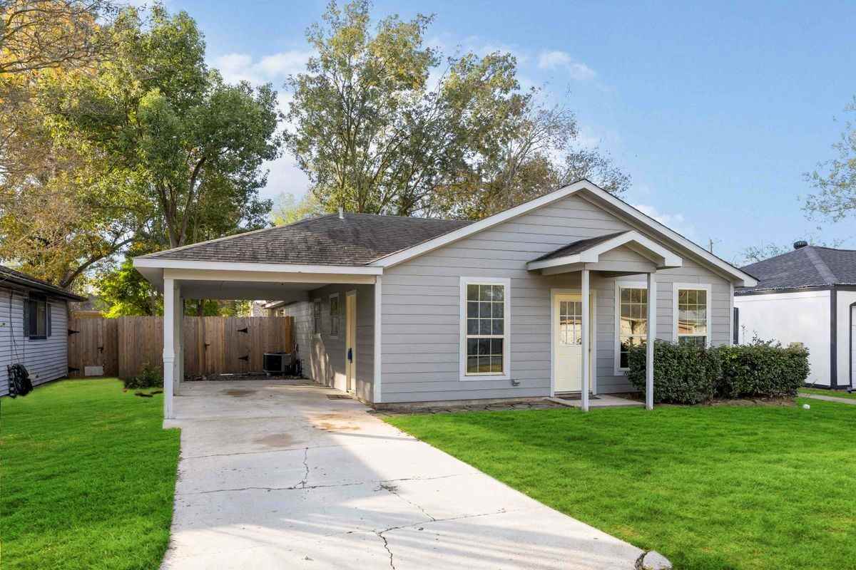 4914 27th St - Photo 2 of 21