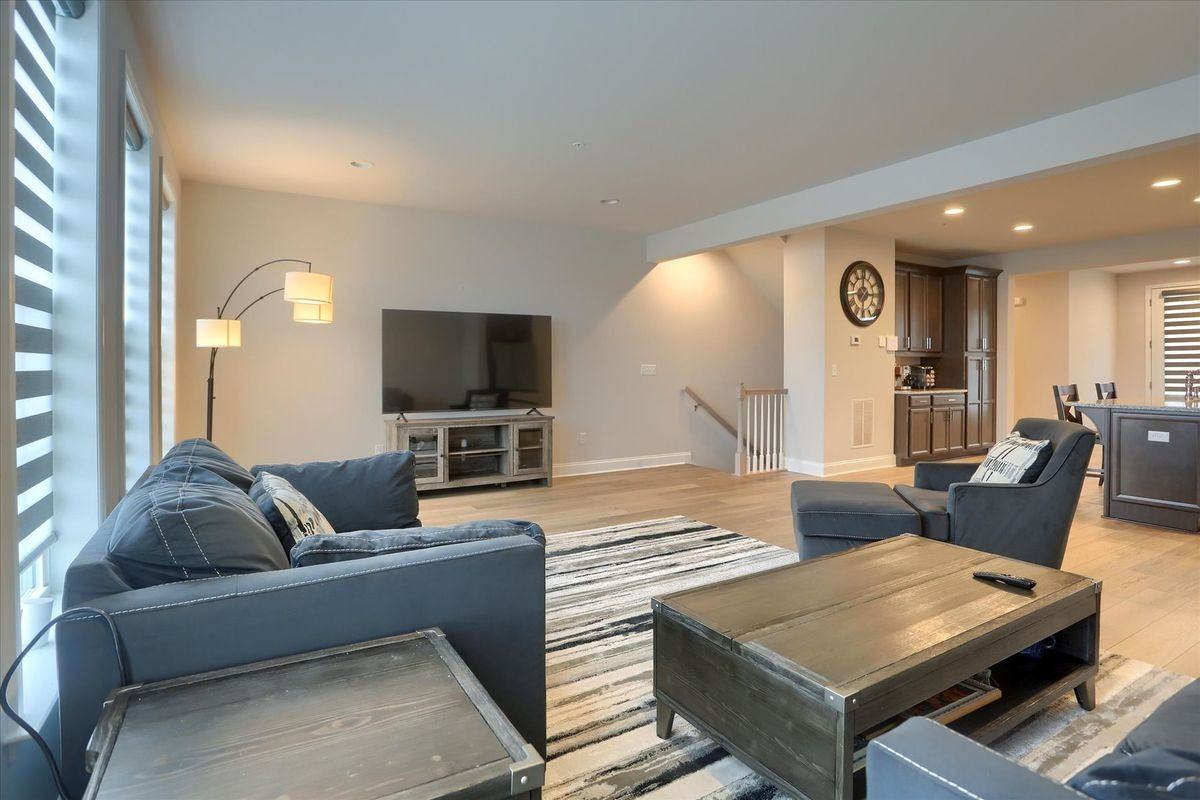 3219 Wayland Rd - Photo 6 of 27